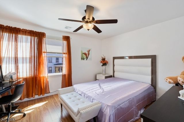 88 E 18Th St, Paterson City, NJ 07524