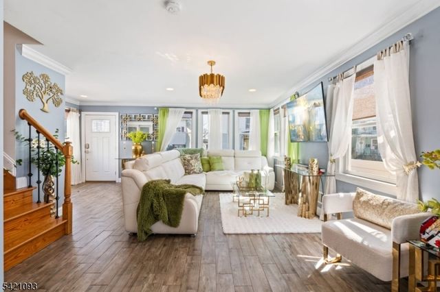 88 E 18Th St, Paterson City, NJ 07524