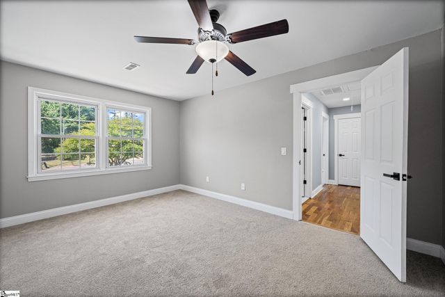 10 Willowtree Court, Simpsonville, SC 29680