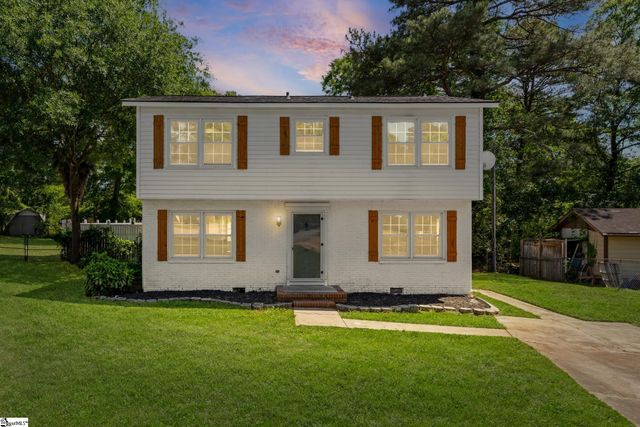 10 Willowtree Court, Simpsonville, SC 29680
