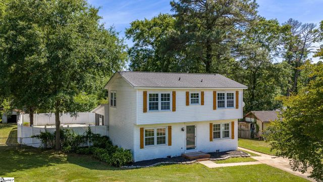 10 Willowtree Court, Simpsonville, SC 29680