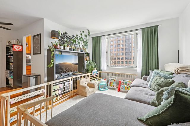 30 N Broadway 5H, White Plains, NY 10601