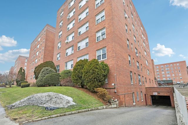 30 N Broadway 5H, White Plains, NY 10601