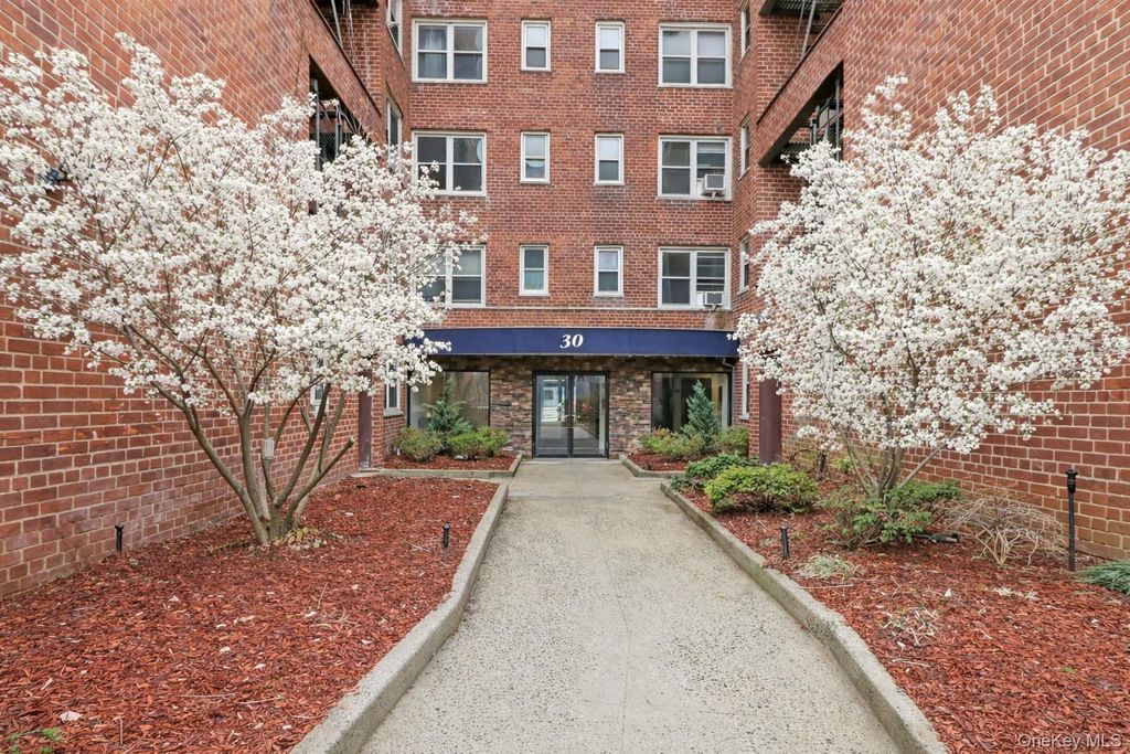 30 N Broadway 5H, White Plains, NY 10601