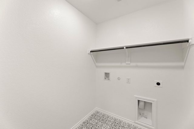 1903 Seminole Drive, Cleburne, TX 76033