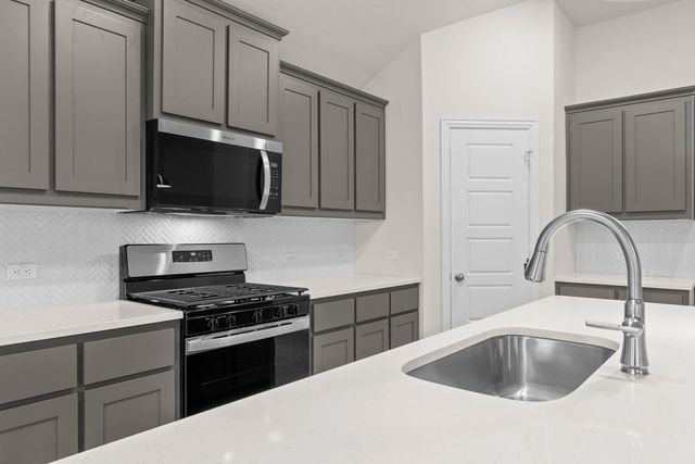 1903 Seminole Drive, Cleburne, TX 76033