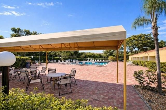 6311 Coral Lake Drive 111, Pompano Beach, FL 33063