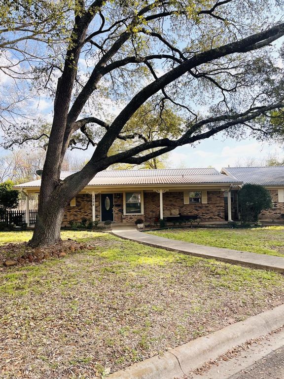 1706 Roosevelt ST, Bastrop, TX 78602