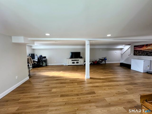 3 Vine Street, Naugatuck, CT 06770