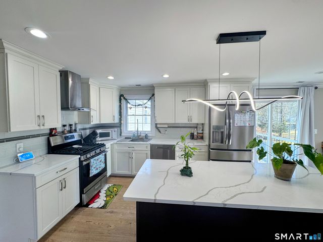 3 Vine Street, Naugatuck, CT 06770