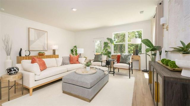 1307 Lakota Place 18, Atlanta, GA 30315