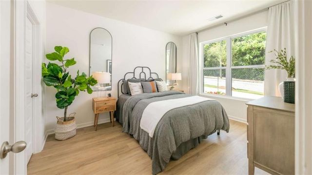 1307 Lakota Place 18, Atlanta, GA 30315