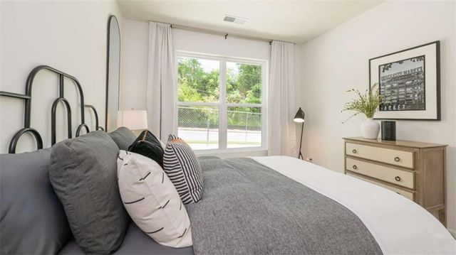 1307 Lakota Place 18, Atlanta, GA 30315