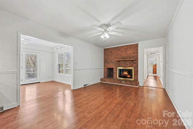 100 Dovershire Road, Charlotte, NC 28270