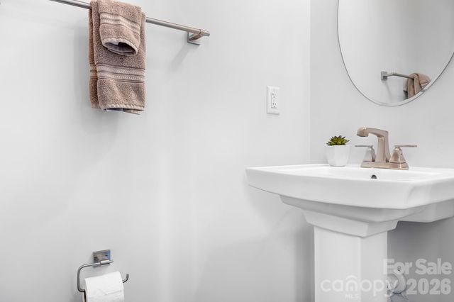 1226 Gleason Way, Charlotte, NC 28217