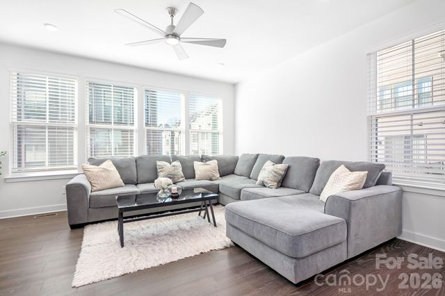 1226 Gleason Way, Charlotte, NC 28217