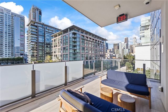 1100 S Grand A503, Los Angeles, CA 90015