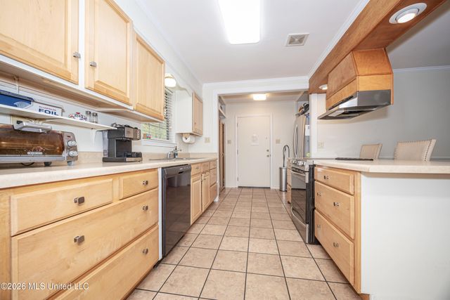 3506 King George Street, Ocean Springs, MS 39564