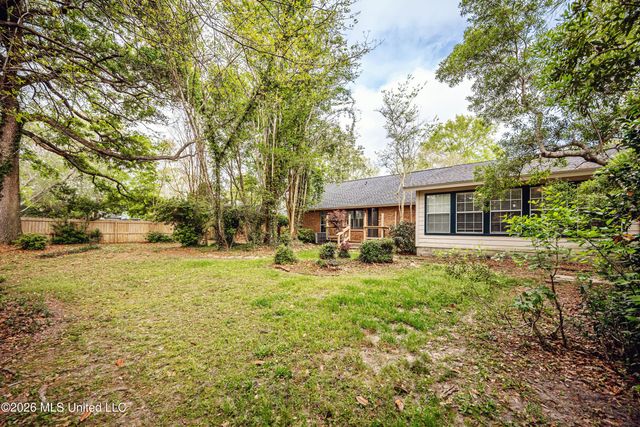 3506 King George Street, Ocean Springs, MS 39564