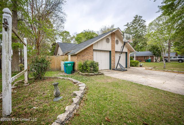 3506 King George Street, Ocean Springs, MS 39564