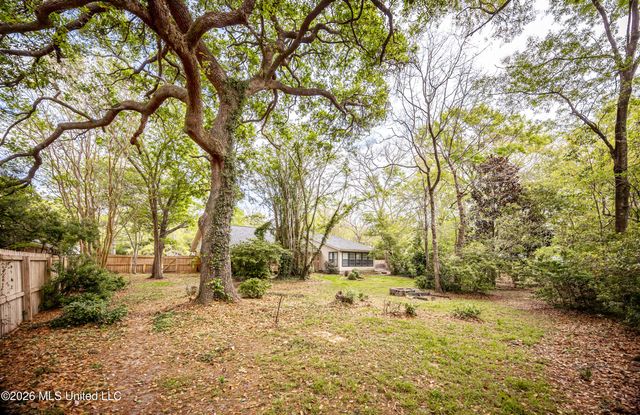 3506 King George Street, Ocean Springs, MS 39564