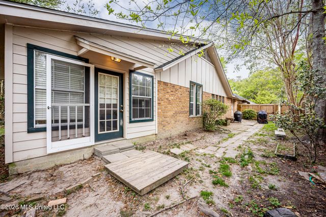 3506 King George Street, Ocean Springs, MS 39564