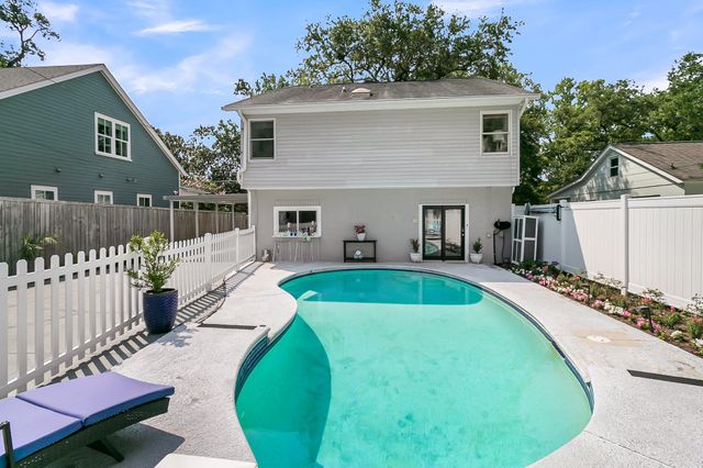 2142 Golfview Drive, Charleston, SC 29412