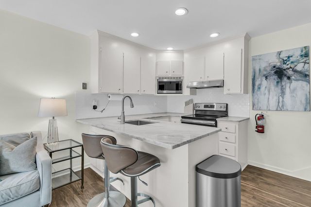 2142 Golfview Drive, Charleston, SC 29412