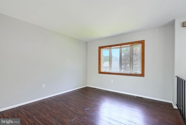 4317 LEOLA AVE, Halethorpe, MD 21227