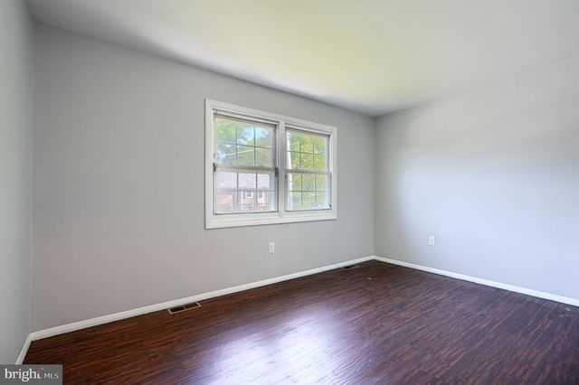 4317 LEOLA AVE, Halethorpe, MD 21227