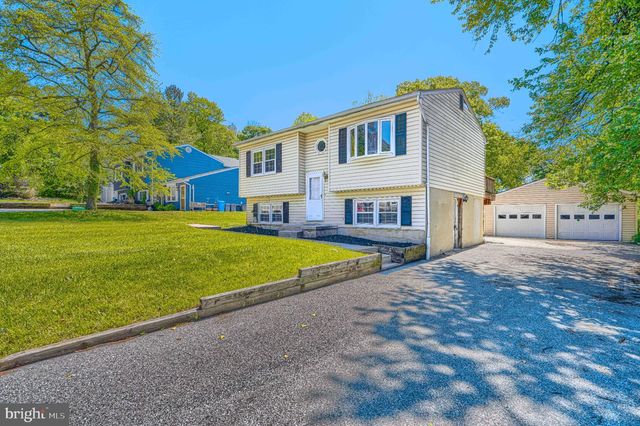 4317 LEOLA AVE, Halethorpe, MD 21227