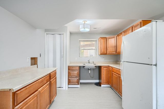 4317 LEOLA AVE, Halethorpe, MD 21227