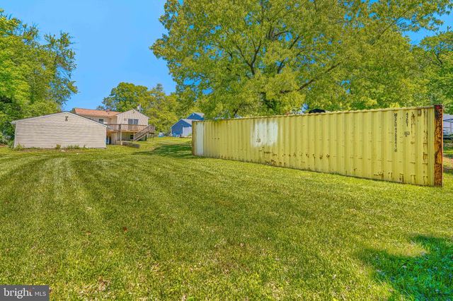 4317 LEOLA AVE, Halethorpe, MD 21227