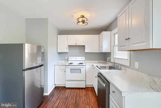 4317 LEOLA AVE, Halethorpe, MD 21227