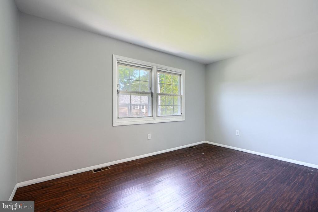 Image 20 of property listing at 4317 LEOLA AVE, Halethorpe, MD 21227