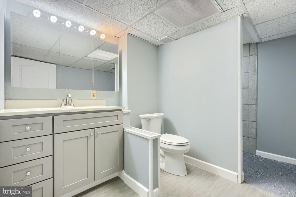 Image 25 of property listing at 4317 LEOLA AVE, Halethorpe, MD 21227