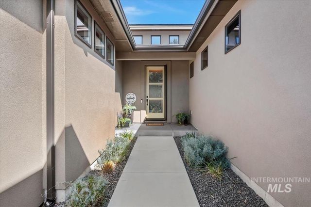 6170 W Ina Drive, Boise, ID 83703