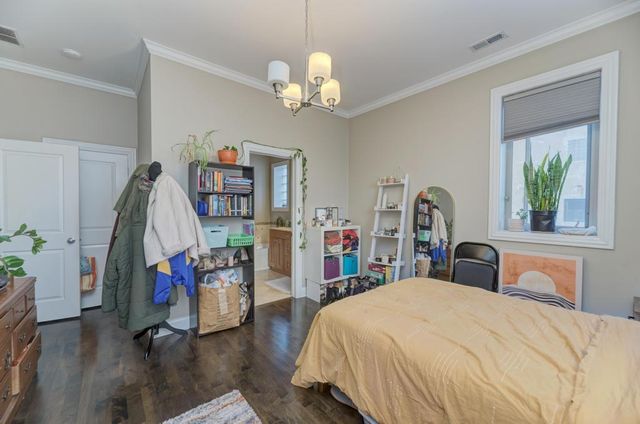 4224 S KING Drive 4S, Chicago, IL 60653