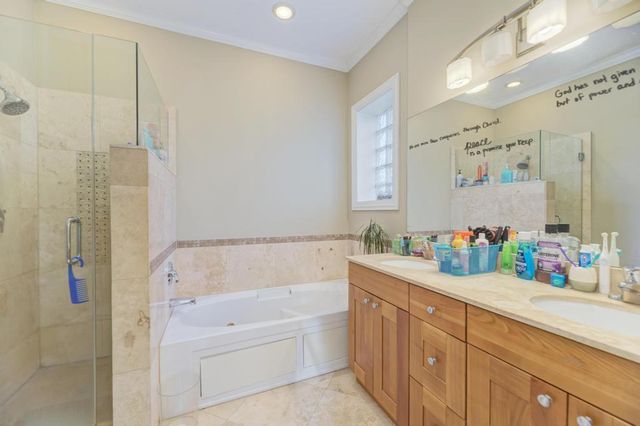 4224 S KING Drive 4S, Chicago, IL 60653