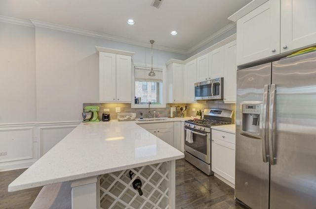 4224 S KING Drive 4S, Chicago, IL 60653