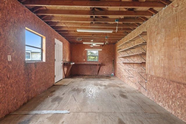 250 Hickory DR, Elgin, TX 78621