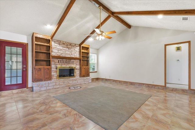 250 Hickory DR, Elgin, TX 78621