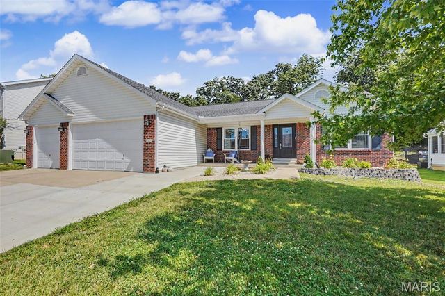 227 Highland Meadows Drive, Wentzville, MO 63385
