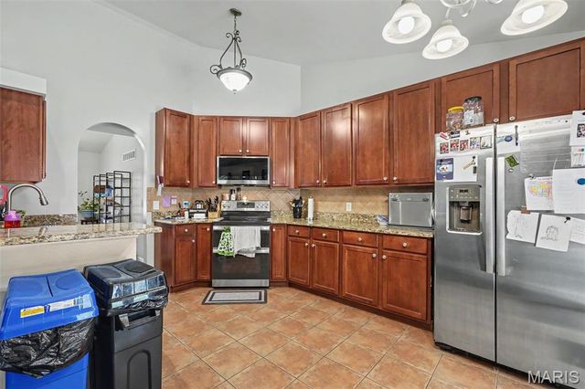 227 Highland Meadows Drive, Wentzville, MO 63385