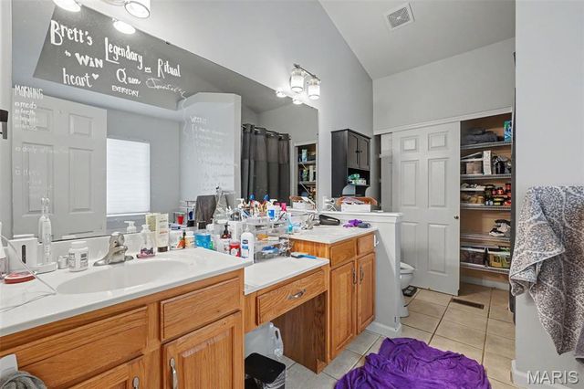 227 Highland Meadows Drive, Wentzville, MO 63385