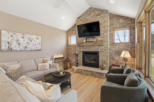 N2393 MALONEY ROAD, Kaukauna, WI 54130