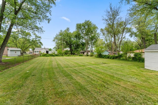 228 Oak Street, Crown Point, IN 46307