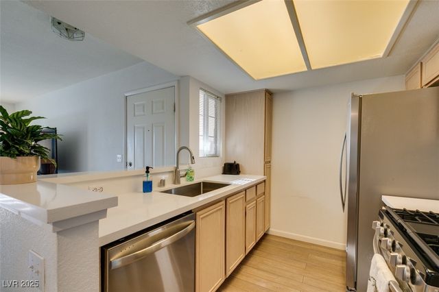 1901 Villa Palms Court 103, Las Vegas, NV 89128