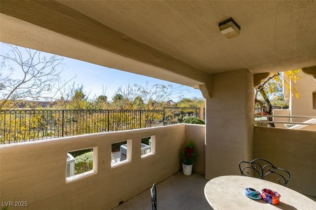 1901 Villa Palms Court 103, Las Vegas, NV 89128