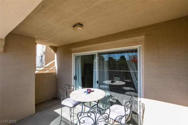 1901 Villa Palms Court 103, Las Vegas, NV 89128